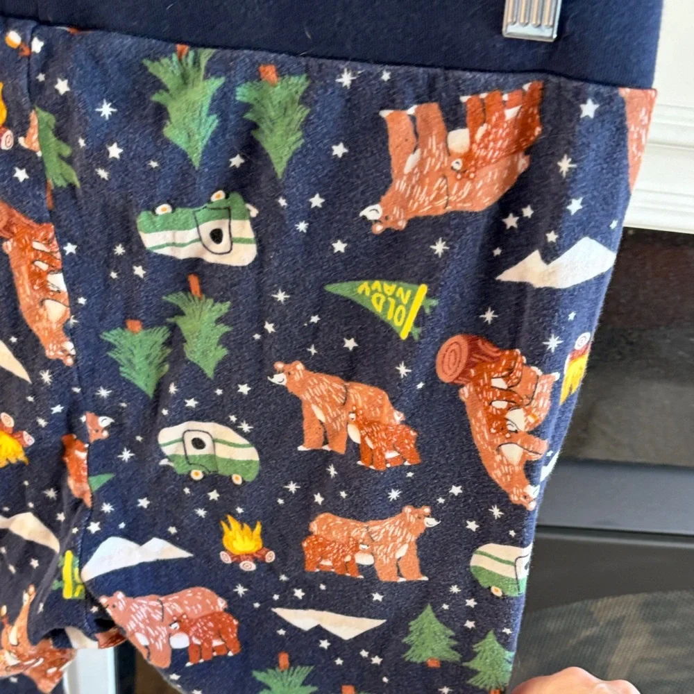 Women’s Old Navy Camping Bears Pajama Set - Picture 8 of 11